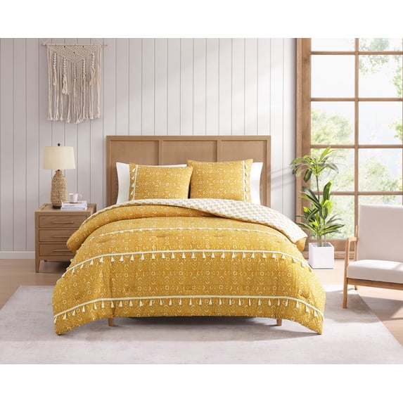 Pasadena Medallion Yellow 2-Piece Microfiber Comforter Set with Tassels - Twin