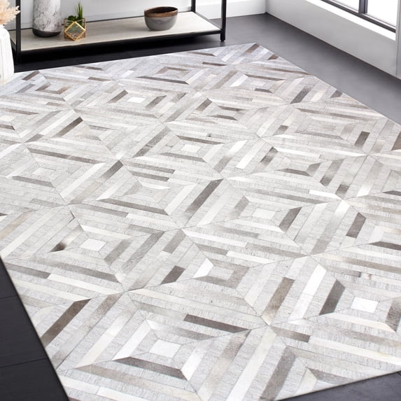 Pasargad Home Galaxy 72" x 108" Geometric Cowhide/Sari Silk Rug in Silver