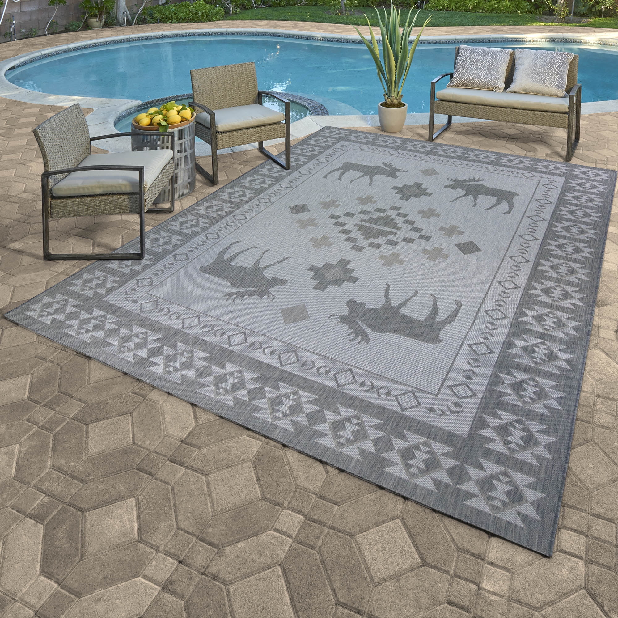 Paseo 8' x 10' Gray Animal Print Outdoor Rug