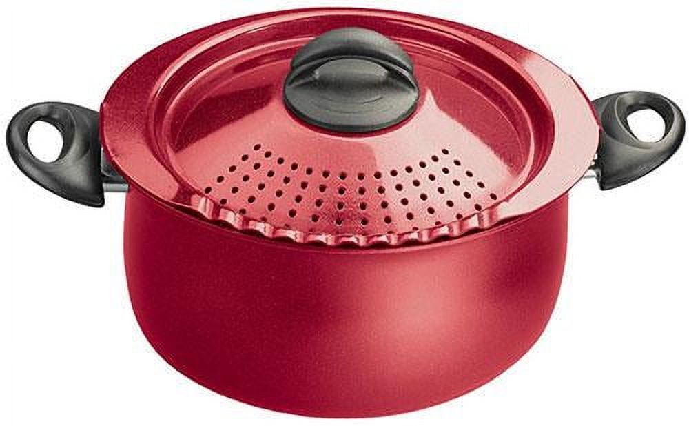 Small Red Pasta Pot w/ locking Straining lid, Made in China (non-stick)