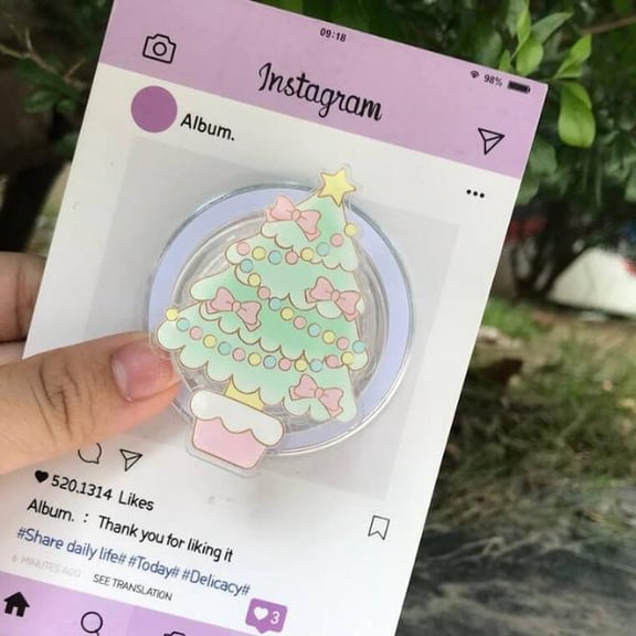 Pastel Christmas Tree MagSafe Phone Grip Kawaii Xmas Tree with Mini Bow Magnetic Phone Holder, Holiday Gift for Friends, Festive Grip