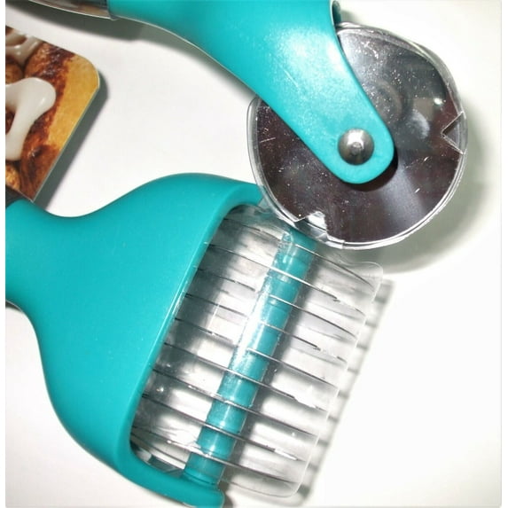 Pastry Decorating Cutter- Blue