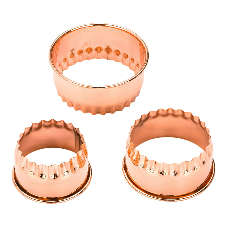 https://i5.walmartimages.com/seo/Pastry-Tek-3-Piece-Copper-Plated-Metal-Fluted-Round-Cookie-Cutter-Set-1-count-box_c21ae798-5298-4ab1-9cfa-00f3de7cce0f.987ed8126fef969e50e3ef50c8d79d88.jpeg?odnHeight=768&odnWidth=768&odnBg=FFFFFF