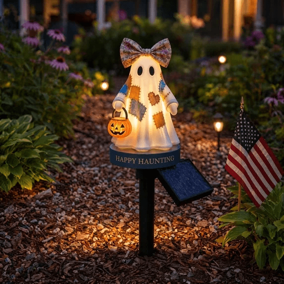 Patchwork Ghost Solar Garden Stake Light - Halloween Decorations, Solar LED Ghost Light for Outdoor Yard, Summerween Decor, Weather-Resistant Holloween Gifts