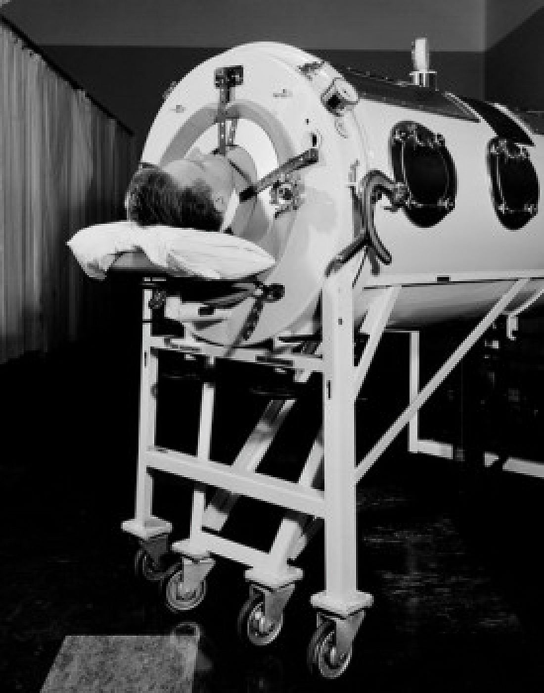 Patient in iron lung in hospital Canvas Art - (24 x 36)
