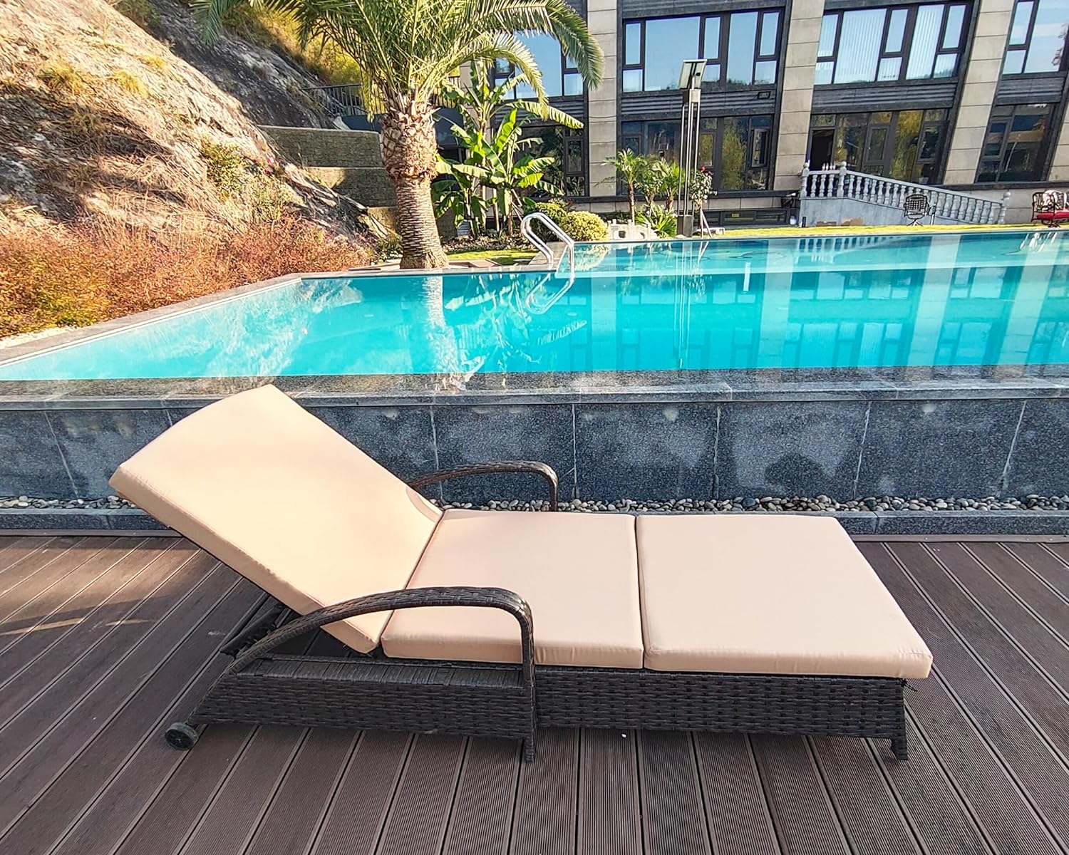 Patio Wicker Chaise Lounges with Armrests and Wheels Outdoor Lounge