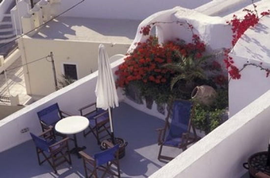 Patio of Hotel Between Fira and Imerovigli Greece Canvas Art - Connie Ricca DanitaDelimont (24 x 15)