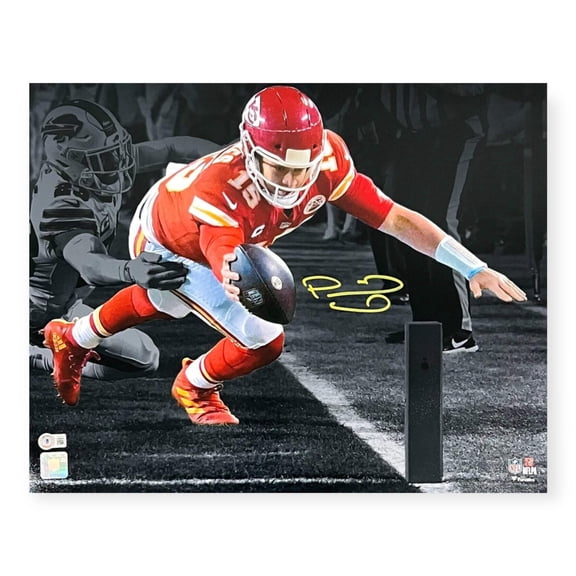 Patrick Mahomes Kansas City Chiefs Autographed 16x20 Photo BAS
