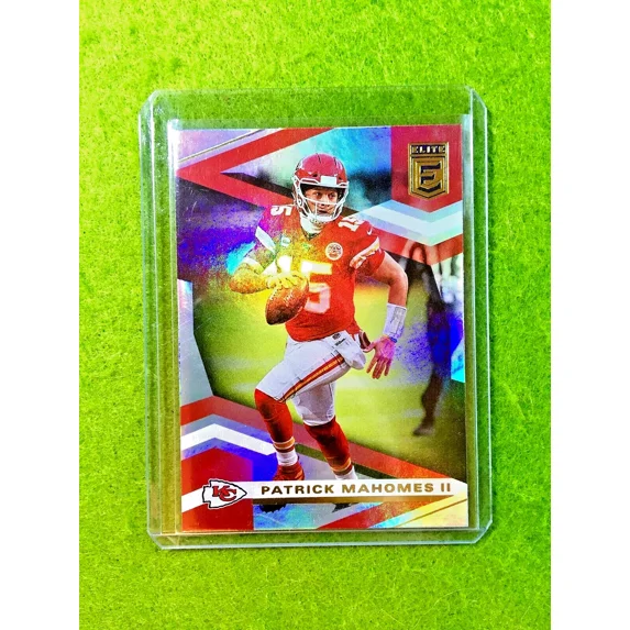 Patrick Mahomes SILVER PRIZM CARD JERSEY #15 CHIEFS 2020 Panini Donruss Elite