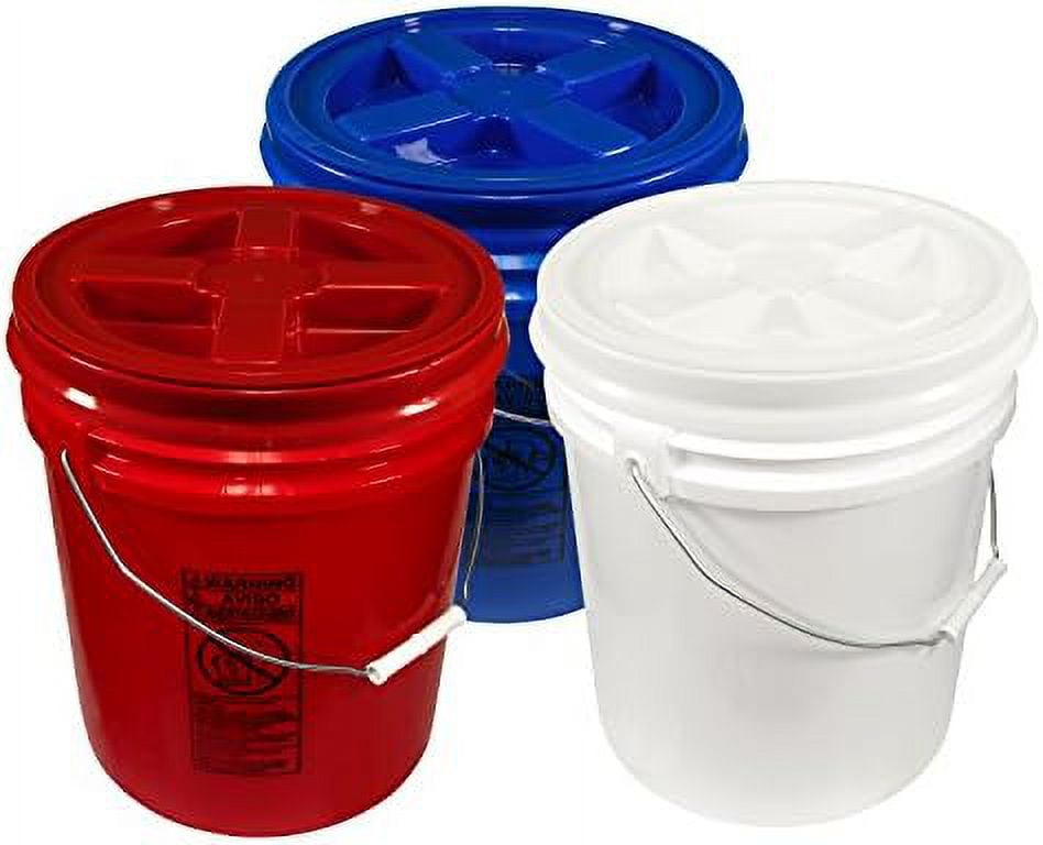 3.5 Gallon White Bucket & Lid - Set of 3 - Durable 90 Mil All  Purpose Pail - Food Grade - Contains No BPA Plastic (3.5 Gal. w/Lids -  3pk): Home & Kitchen