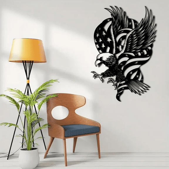 Patriotic Metal Eagle Wall Art, American Flag Design, Indoor-Outdoor Decor for Independence Day