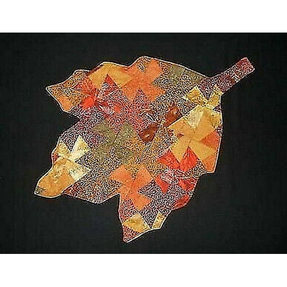 Pattern Twisted Leaves 16in x 21in by Pohlar Fabrics