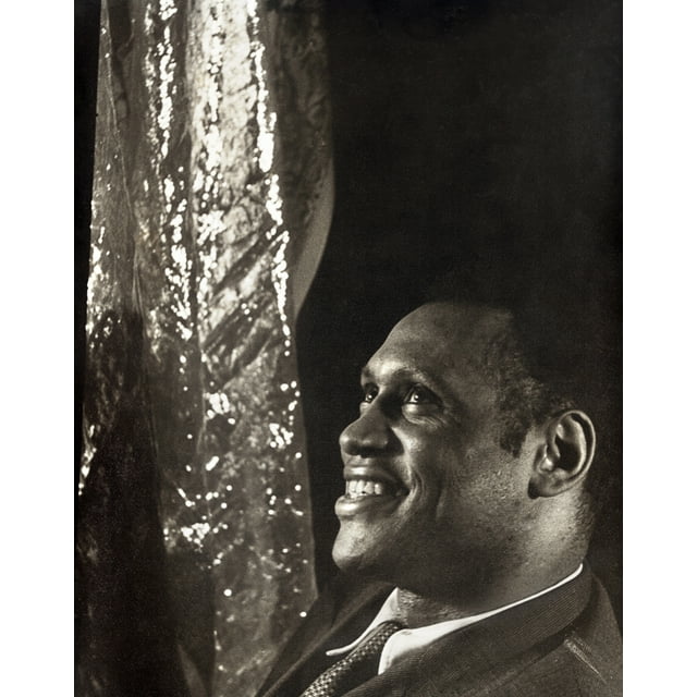 Paul Robeson (1898-1976). /Namerican Singer And Actor. Photograph By Carl Van Vechten, 1933. Poster Print by  (18 x 24)