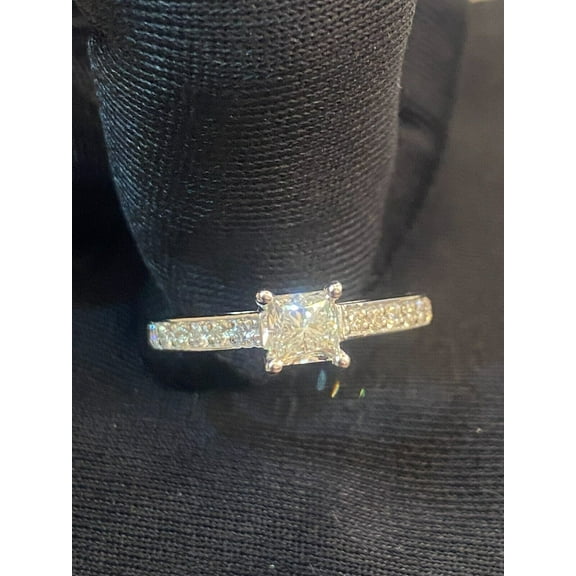 Pave 1.30 Cts Princess Round Cut Diamonds Solitaire Engagement Ring in Hallmark 14K White Gold