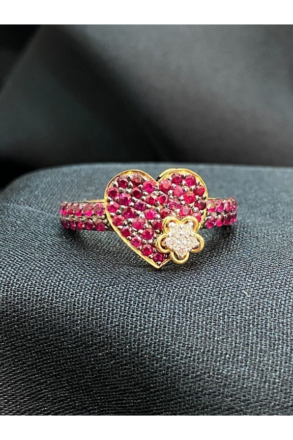 Pave 1.50 Cts Round Brilliant Natural Diamonds Ruby Heart Party Ring In Hallmark 18K Yellow Gold