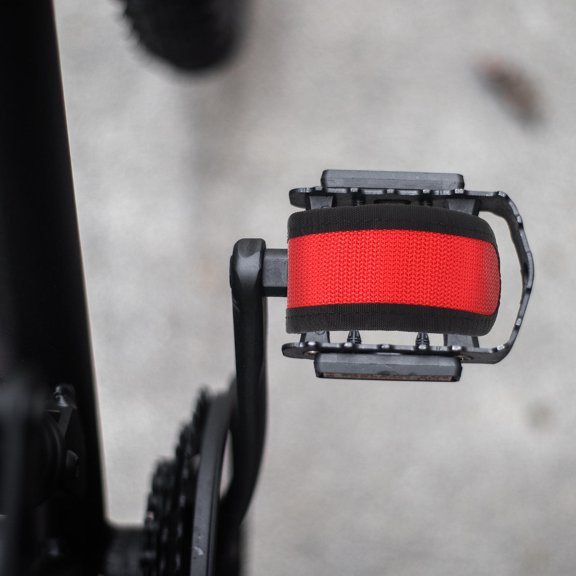 Pawsdot 1Pair Adjustable Red Bike Pedal Straps Durable Nylon Footrest Straps for Comfortable Ride
