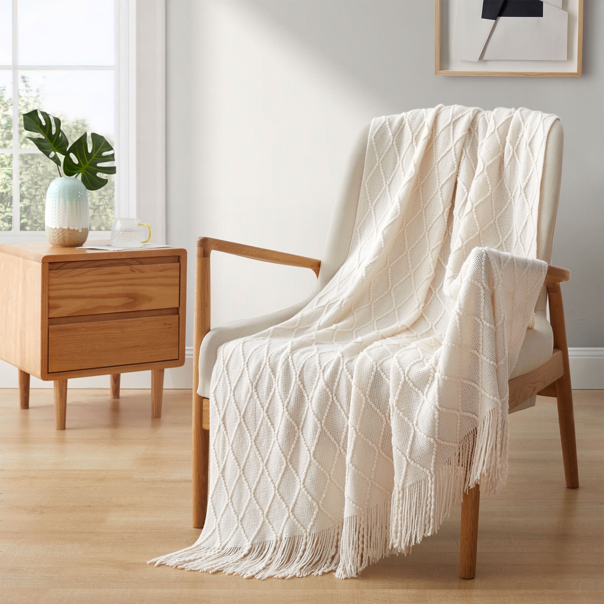 Beige Diamond Knit Machine Washable Throw Blanket