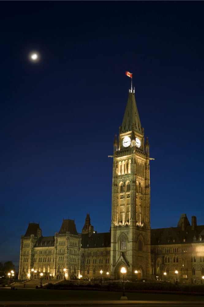 Peace Tower Parliament Building Ottawa Ontario Canada Canvas Art - David Chapman Design Pics (12 x 18)