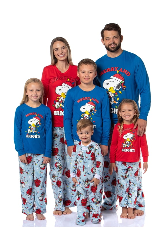 Peanuts Infant Baby Snoopy Merry & Bright Christmas Holiday AOP Fleece Footed Pajama Set w Fleece Beanie Baby Outfit