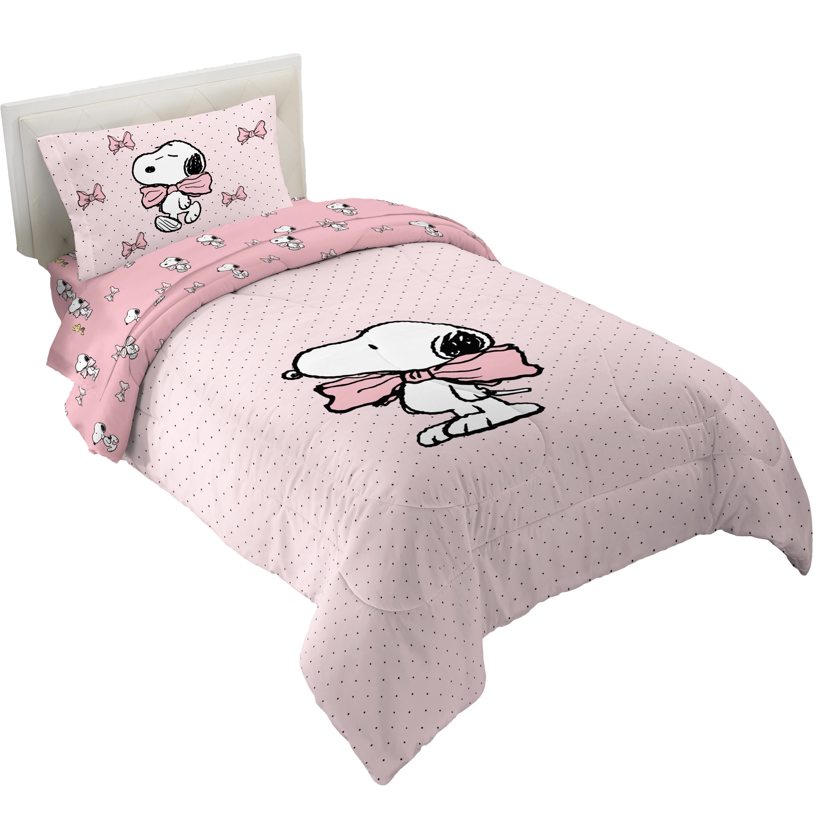 Peanuts Snoopy 4 Piece Pink Coquette Reversible Comforter