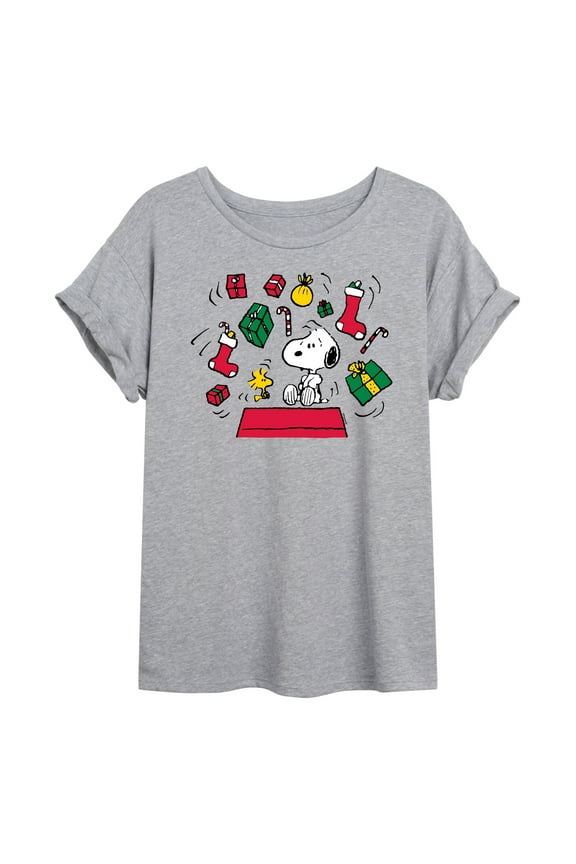 - Snoopy And Woodstock Christmas Overload - Women's Oversized Graphic T-Shirt