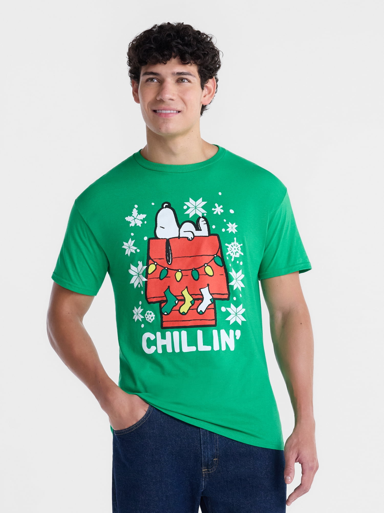 Peanuts Snoopy Chillin Men's Cotton Christmas Graphic Tee with Short ...