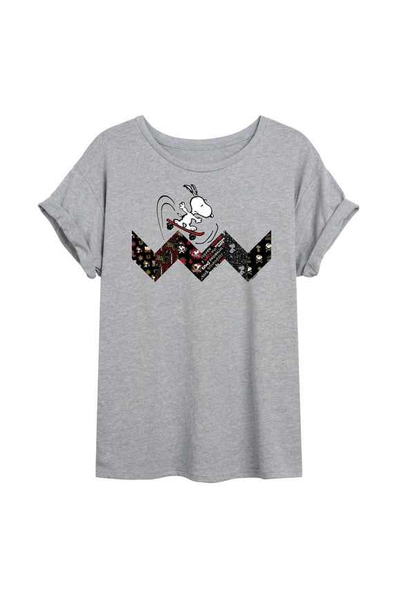 - Snoopy Skating Pattern - Women's Oversized T-Shirt