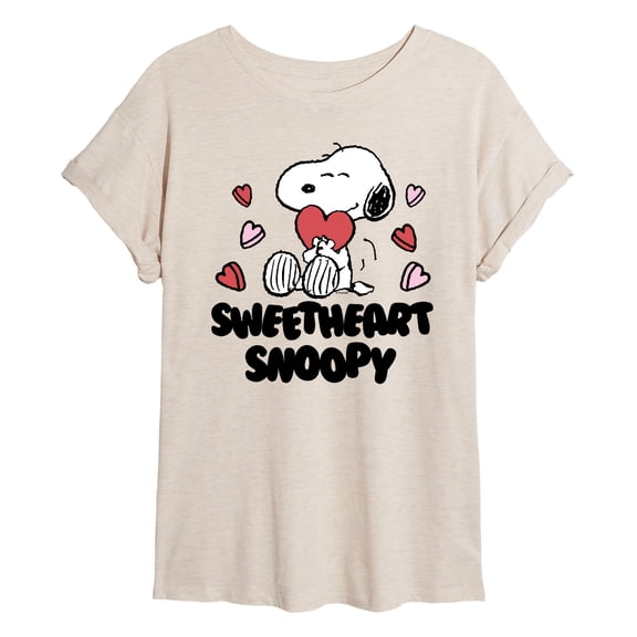 Peanuts - Sweetheart Snoopy - Juniors Oversized Graphic T-Shirt