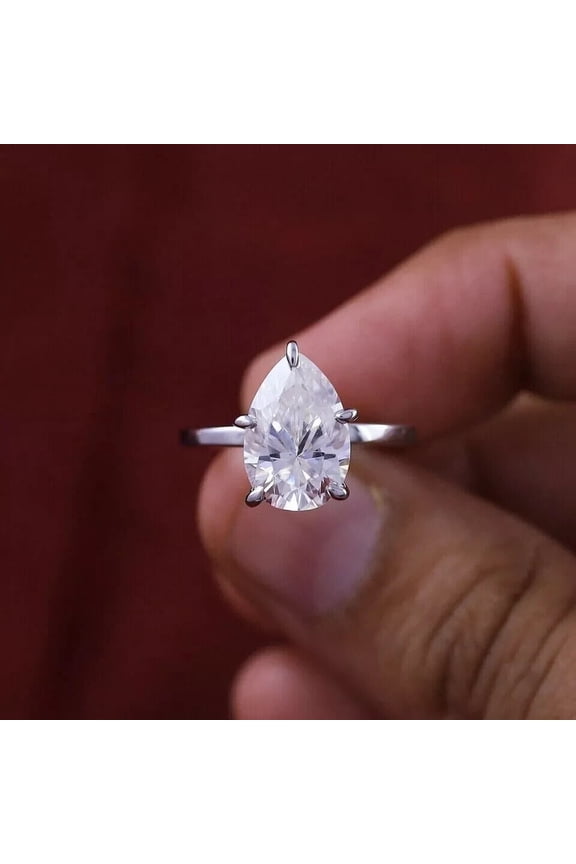 Pear Cut 1.50CT G-H VS2 Lab Grown / CVD Diamond Solitaire Ring In 14k White Gold
