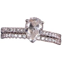 Pear cut 1.50 Carat Man made diamond moissanite and Man made diamond moissanite Bridal Ring Set with 18k Gold Plating