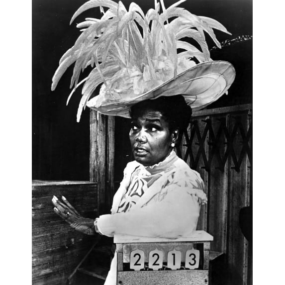 Pearl Bailey wearing Big Feather Hat Portrait Photo Print (24 x 30)