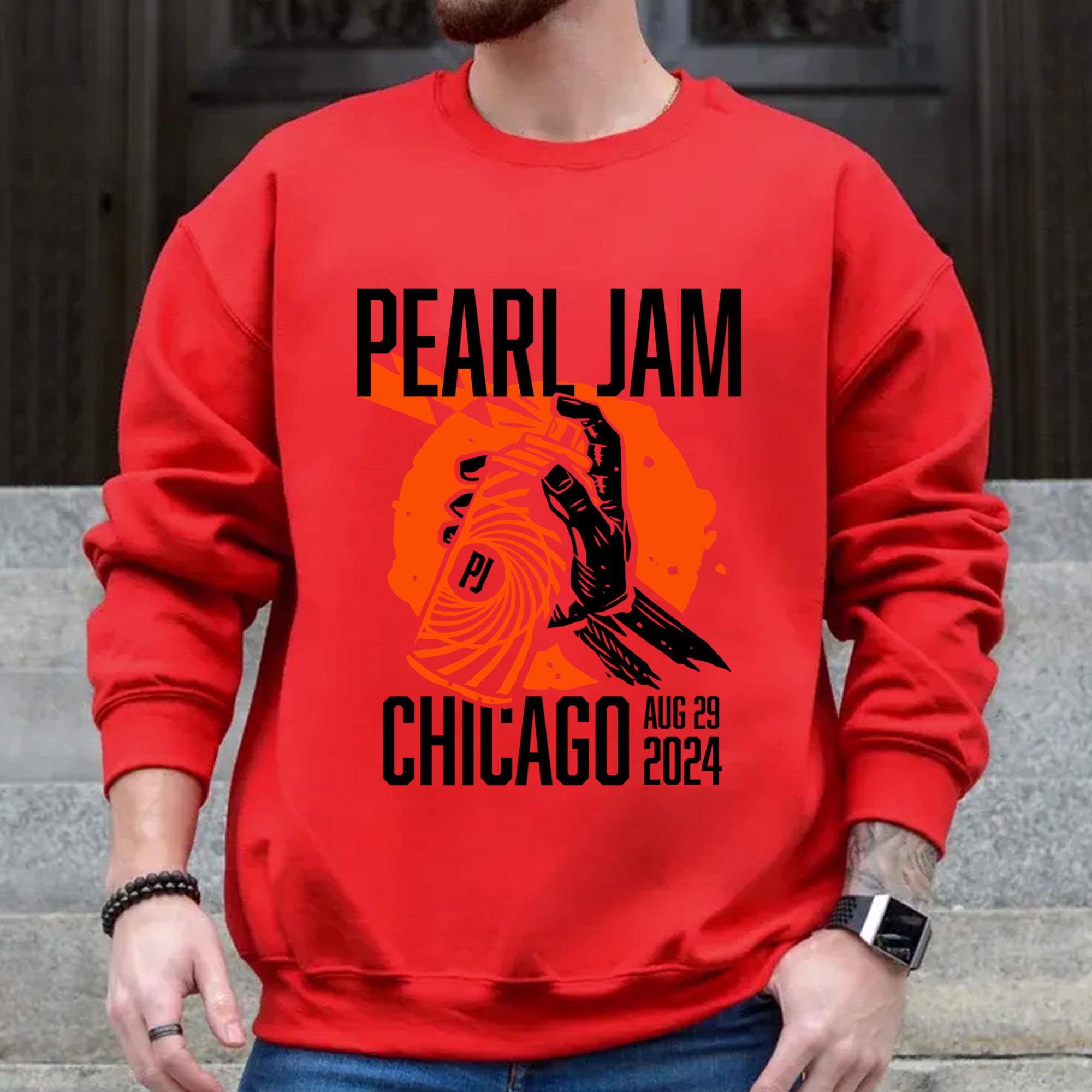 Pearl Jam Chicago August 29 2024 Tour Shirt