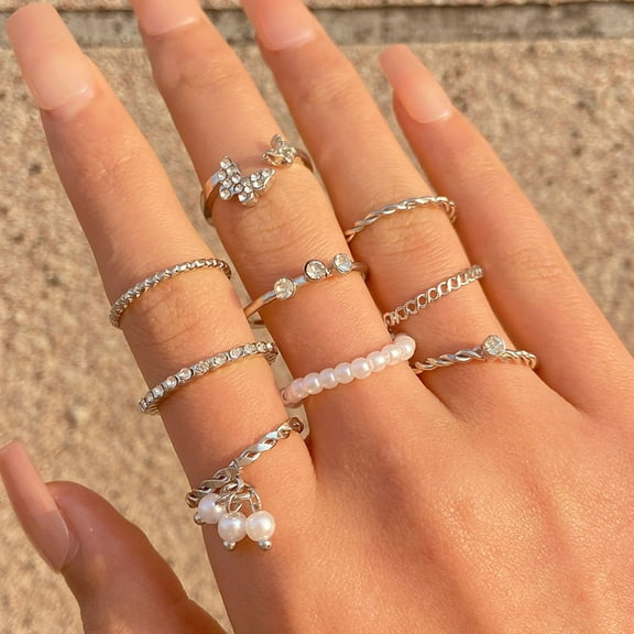 Pebbuoy 9Pcs/Set Elegant Women Rings Set Rhinestones Butterflies Faux Pearl Decor Finger Rings Jewelry Gift