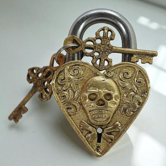 Peekdee Brass Pad lock Beautiful Handmade Skull Designed Door Lock Antique Finish Tala For Home Size-4.9 Inch