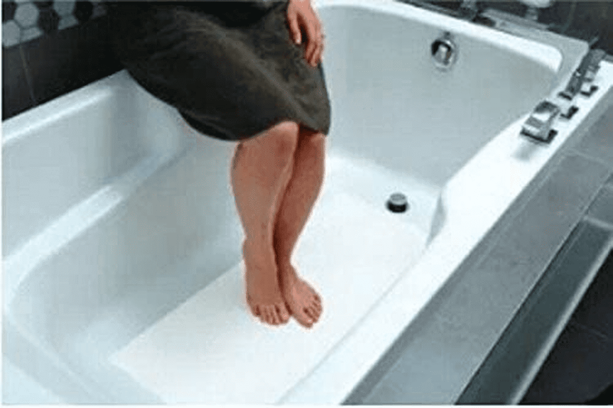 Non-Slip Adhesive Peel and Stick White Bath Tub Mat 16"x34"