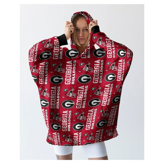 Pegasus Georgia Bulldogs Homefield Repeat Logo Wearable Hooded Blanket