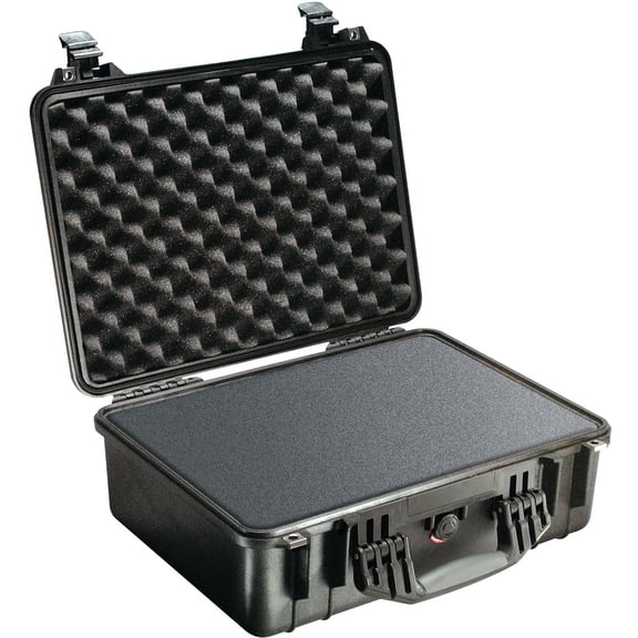 Pelican 1520 Watertight Medium Case With Foam 19-3/4"" x 15-3/4"" x 7-7/16"" Bla