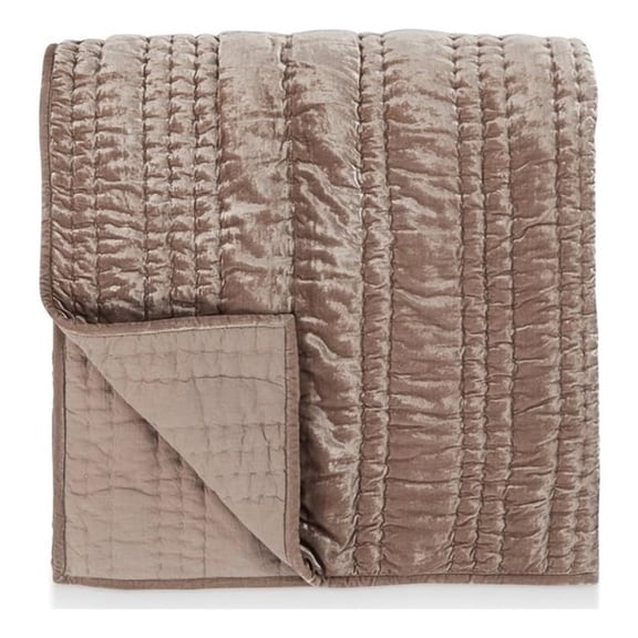 Pemberly Row Modern Transitional Desert Taupe Queen Nylon Quilt