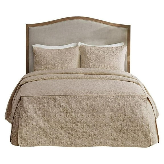 Pemberly Row Traditional 100 Percent Polyester Fitted Bedspread in Brown