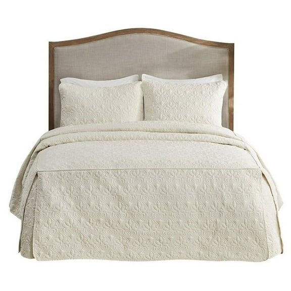 Pemberly Row Traditional 100 Percent Polyester Fitted Bedspread in Cream