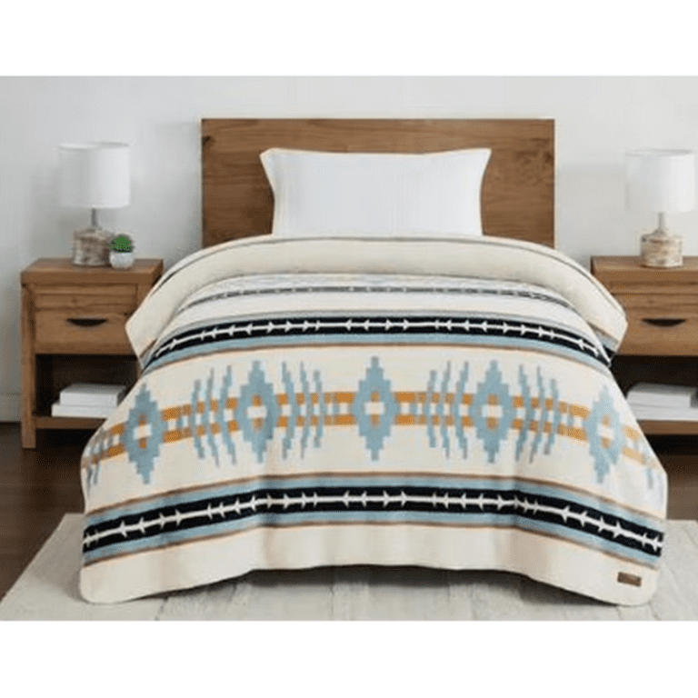 Pendleton Plush Blanket