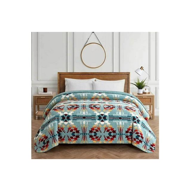 Pendleton Sherpa Fleece Machine Washable Blanket, Legend Lake Aqua