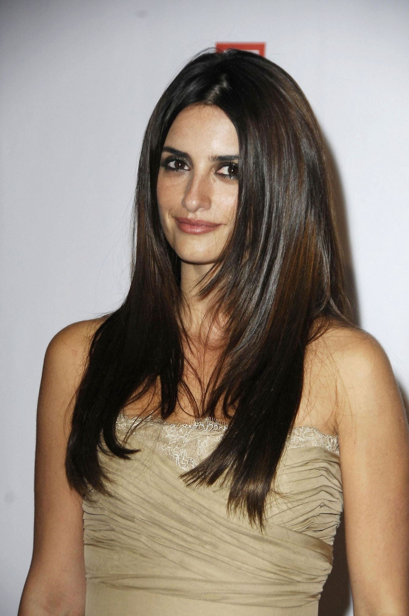 Penelope Cruz At Arrivals For The Broadcast Film Critics AssociationS 12Th Annual Critics Choice Awards Canvas Art - (16 x 20)