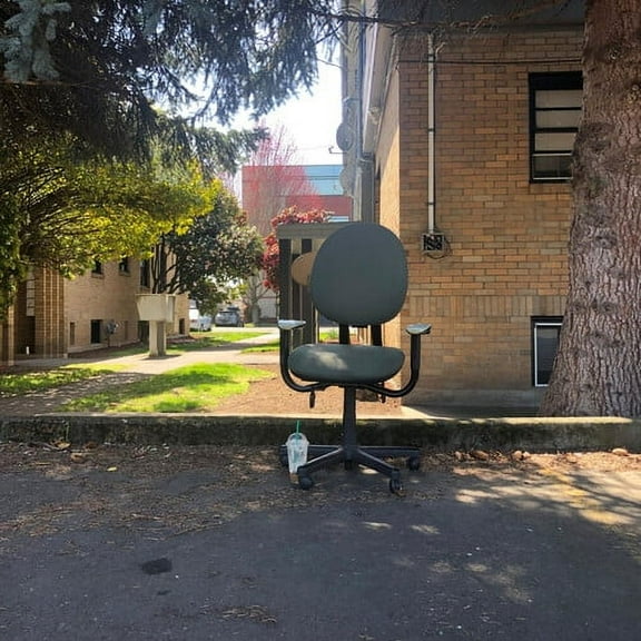 Penelope Scott - The Junkyard 2 - Ultra Clear - Music & Performance - Vinyl