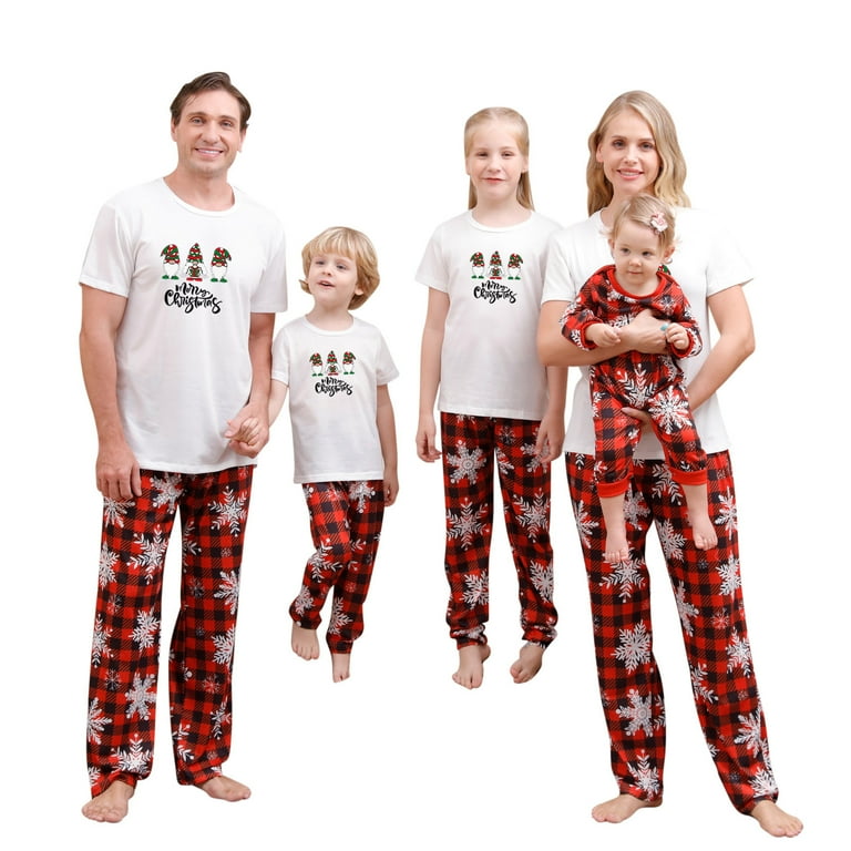 Reindeer Christmas Pajamas For Couple Family Matching Gift 1 T-Shirt Reindeer Christmas Pajamas For Couple Family Matching Gift 1 T-Shirt