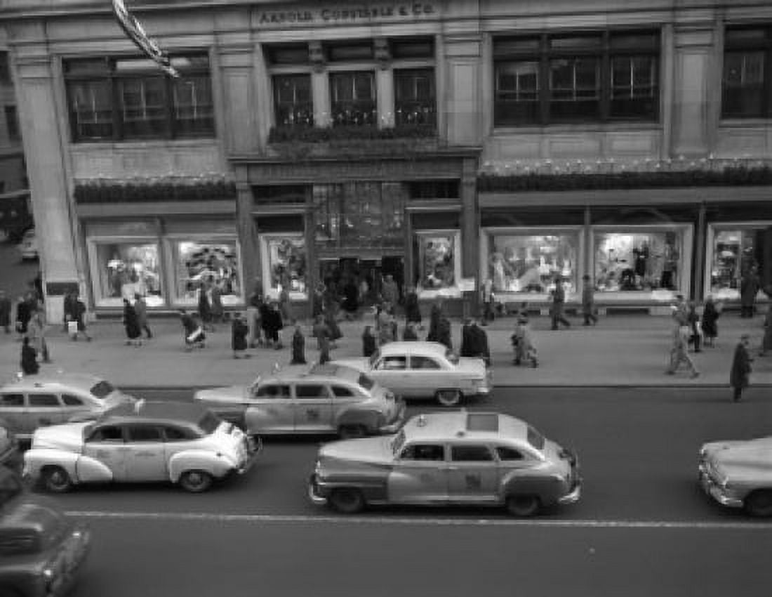 People and cars on streets Canvas Art -  (18 x 24)