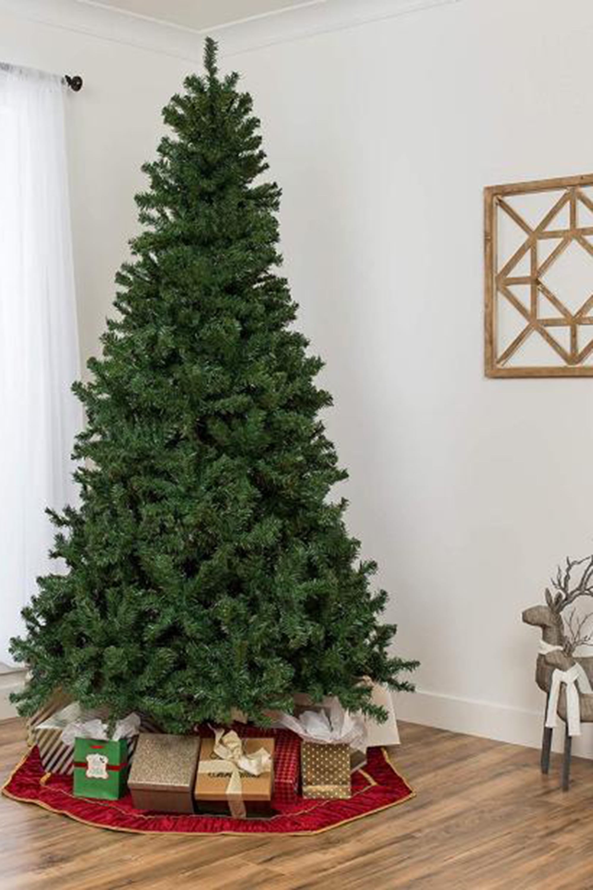 Perfect Holiday 7ft Canadian Pine Christmas Tree, 855 pvc branch tips
