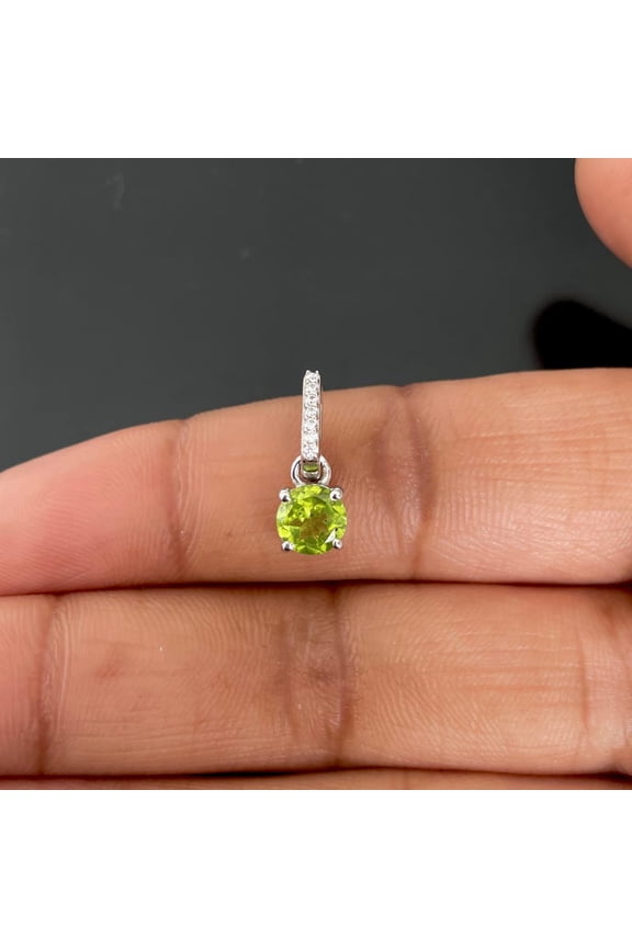 Peridot Sterling Silver Pendant Necklace: August Birthstone Jewelry Trending Gift Jewelry Halloween Gift Birthstone Gift