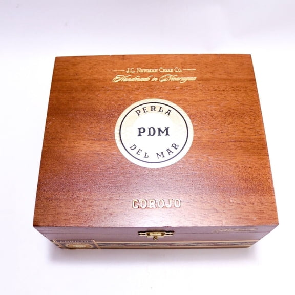 Perla Del Mar Robusto Corojo Empty Wood Cigar Box 6.75" x 6" x 3.25"