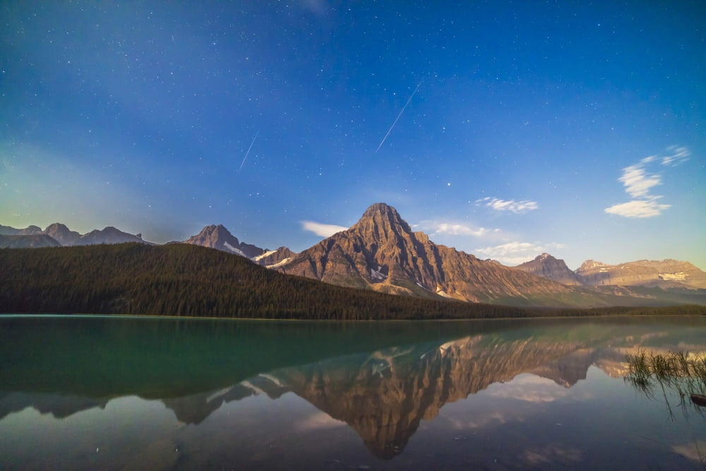 Perseid meteors over Mt Chephren in Banff National Park Canada Canvas Art - Alan DyerStocktrek Images (17 x 12)